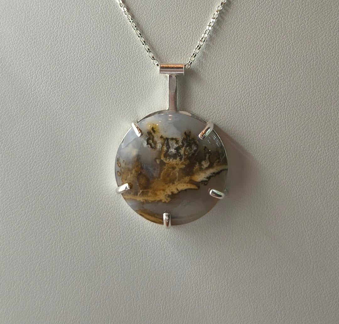 Plume Agate Necklace