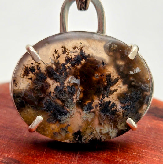 Marfa Plume Agate necklace