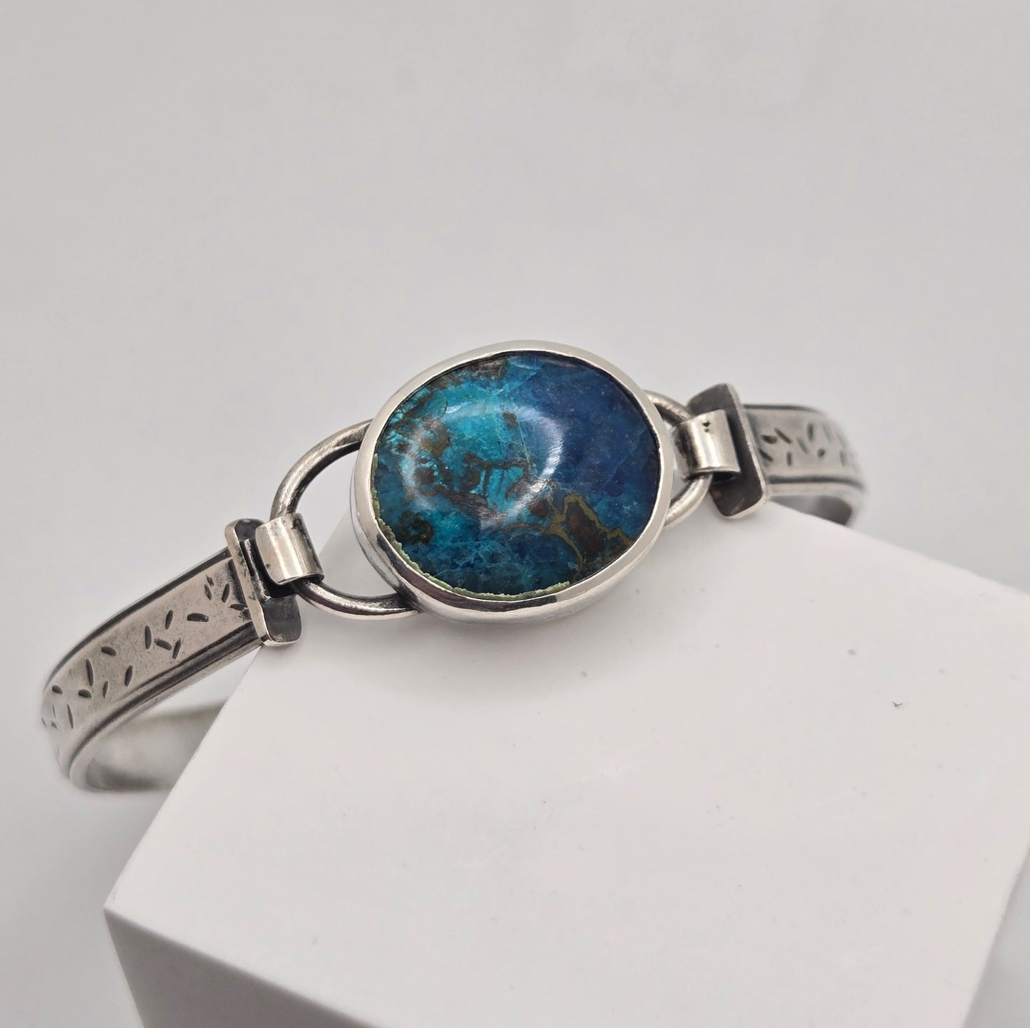 Shattuckite Tension Cuff