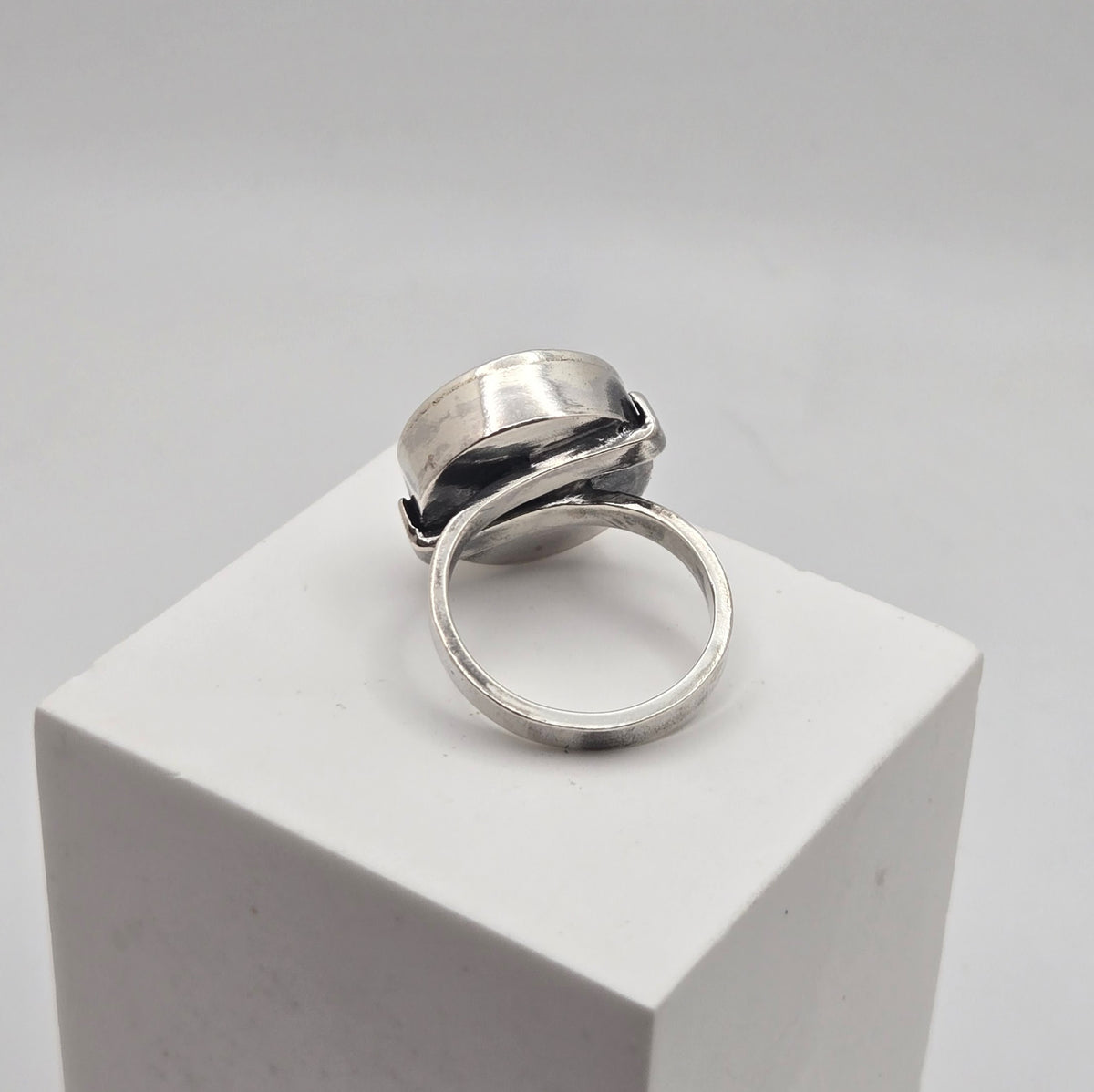Hollow Form Ring